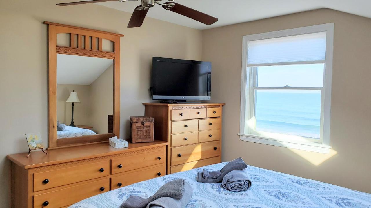 살리스버리 Oceanfront Penthouse With Family & Friends 빌라 외부 사진